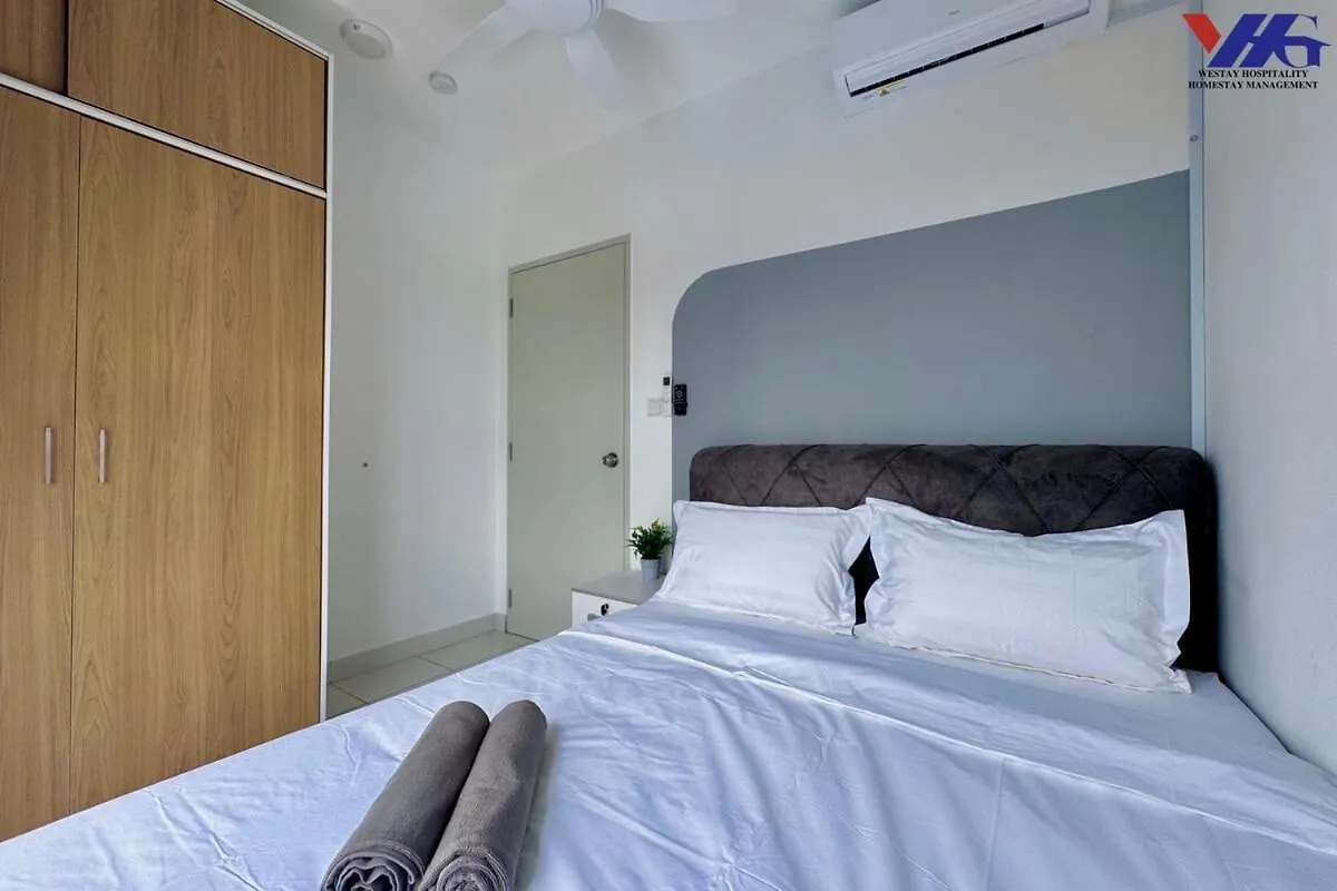 Arena Designer Suite 3Br Klia Sepang 0*,  Malajsie