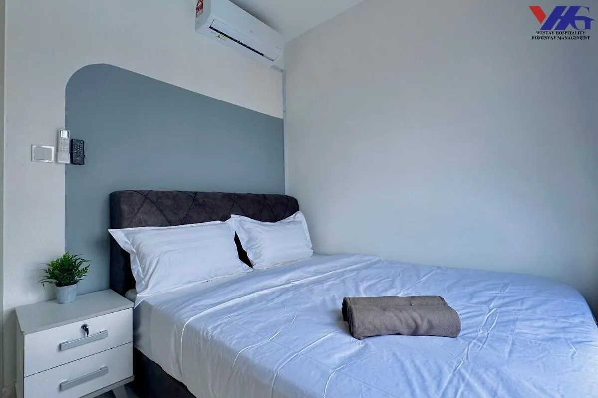 Arena Designer Suite 3Br Klia Sepang 0*,