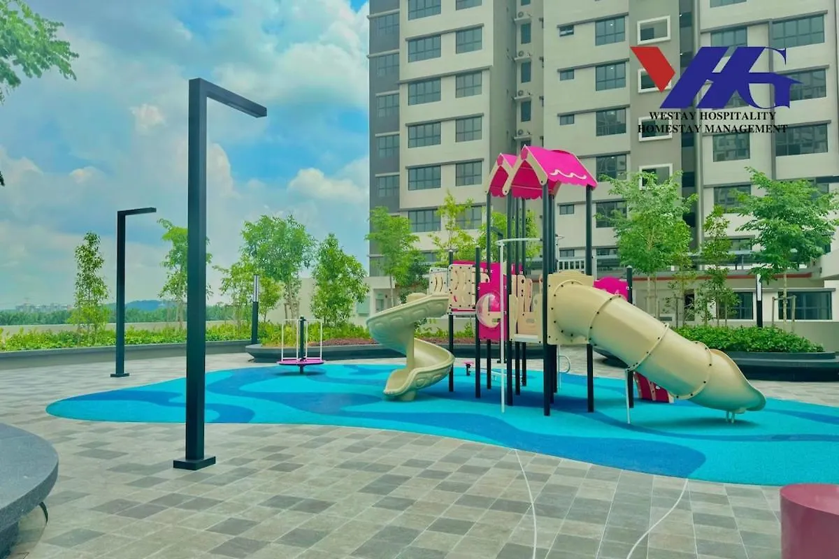 Arena Designer Suite 3Br Klia Sepang